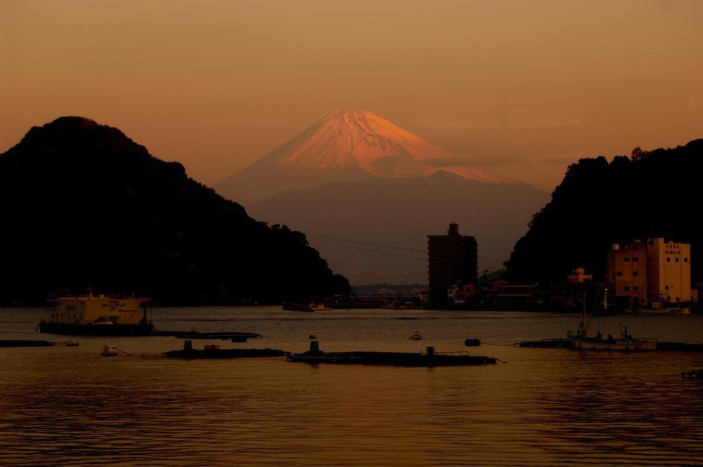 Izu Mitohama Shotokan Numazu Exteriör bild